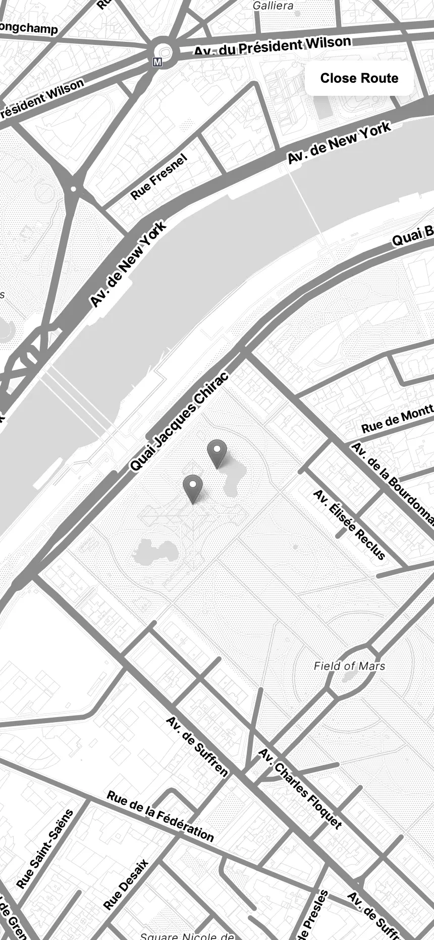 POiPOi’s expanded map around the Eiffel Tower, with a simulated current location and a demonstration memory marker.